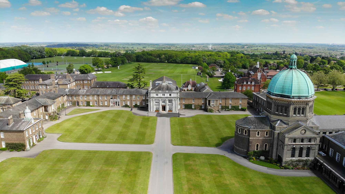Haileybury School
